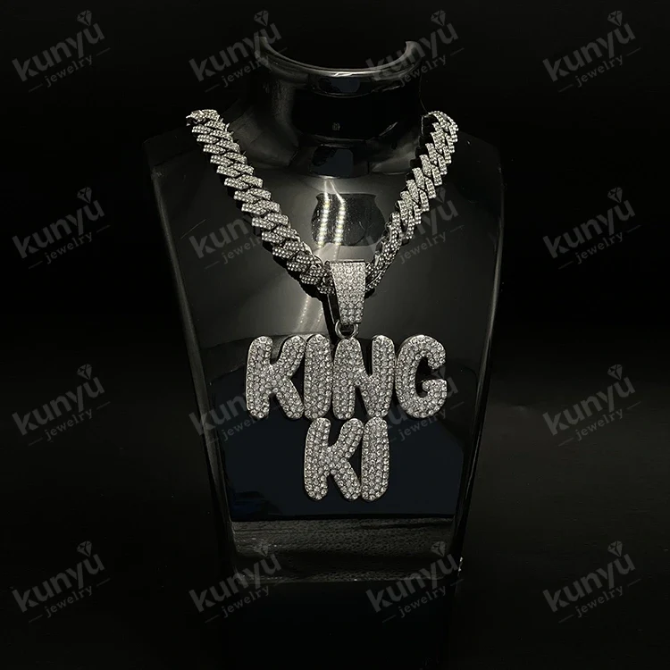 Colgante de letra personalizado